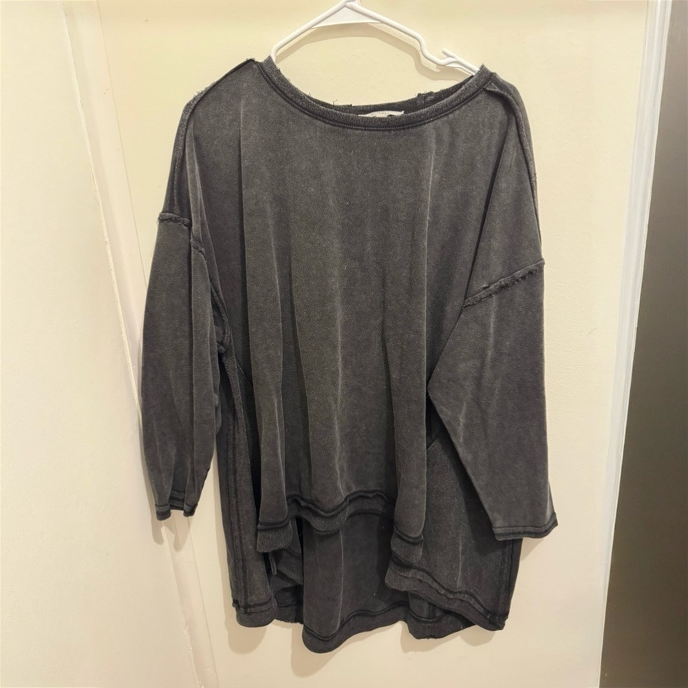 Oversized Gray Long Sleeve Top